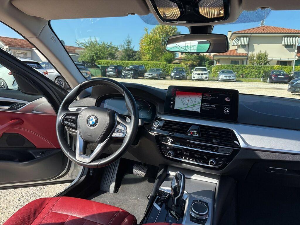 BMW Serie 5 520d Touring mhev 48V xdrive Msport auto