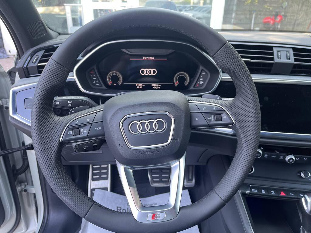 Audi Q3 Sportback 45 2.0 tfsi Identity Black quattro 245cv s.-tronic