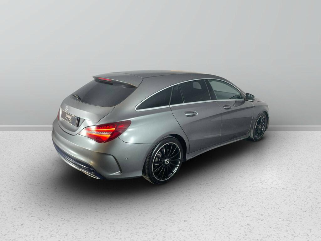 Mercedes CLA Shooting Brake 220 d Premium 4matic auto FL