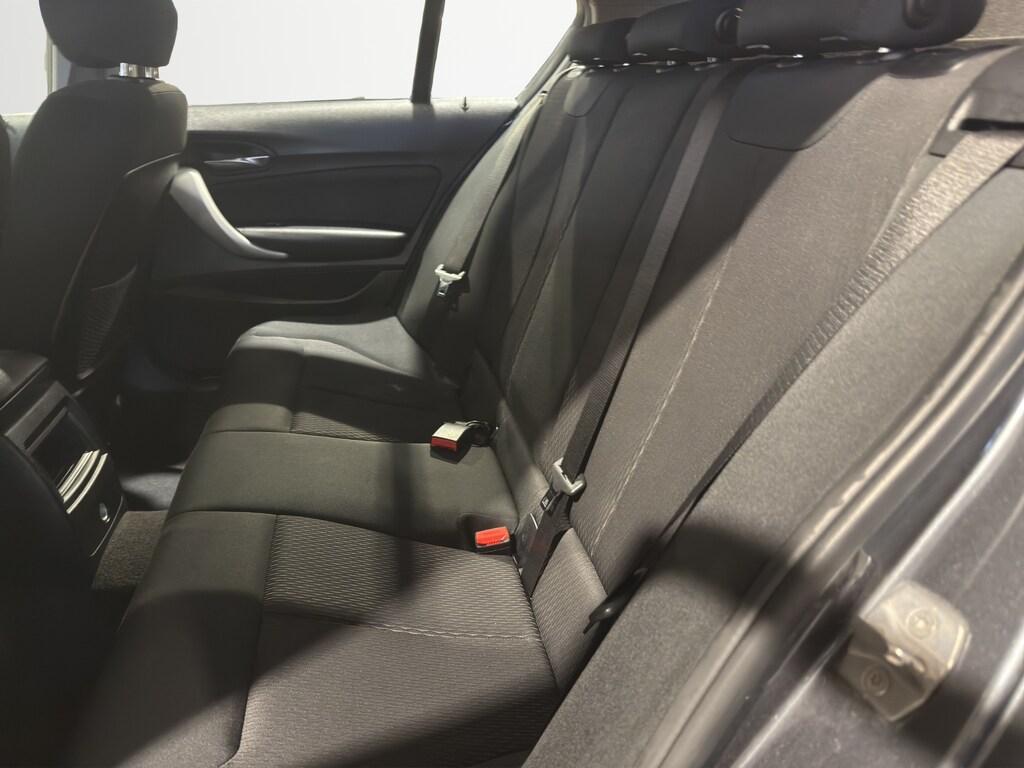 BMW Serie 1 118d Advantage 5p auto