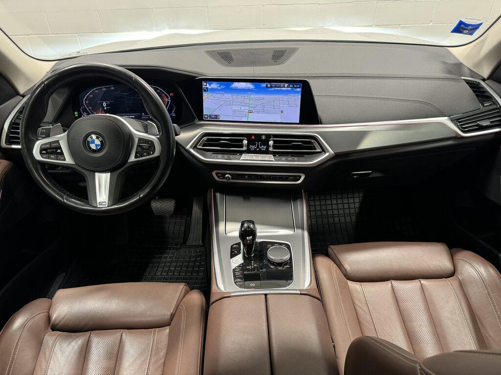 BMW X5 xdrive30d mhev 48V xLine auto