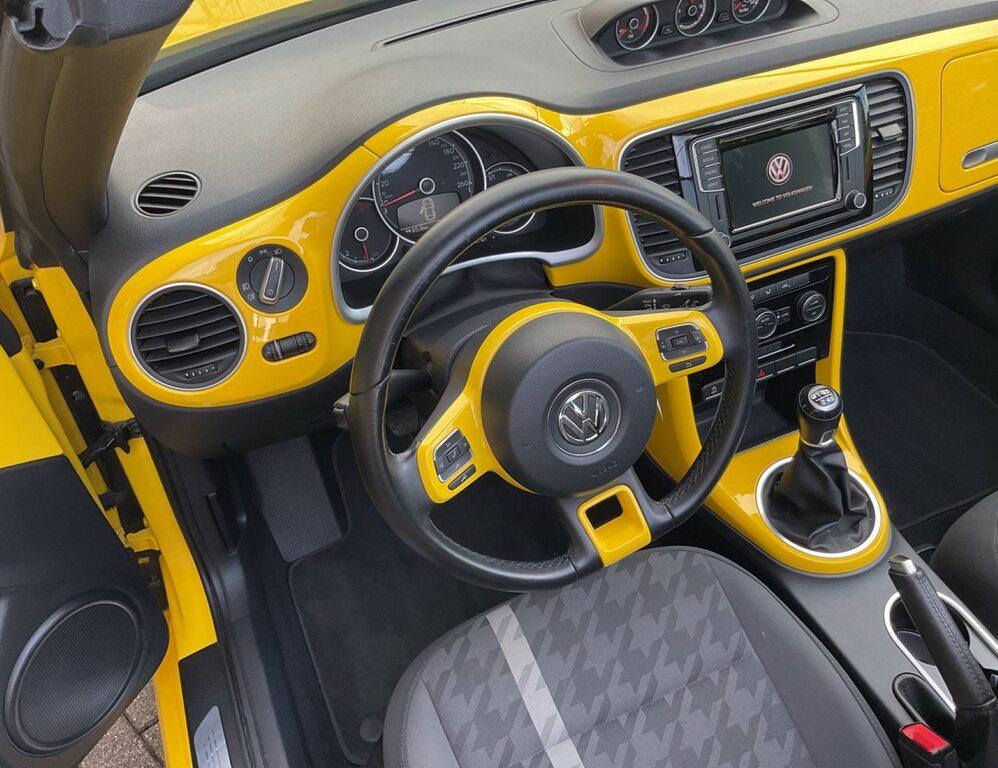 Volkswagen Maggiolino Cabrio 1.2 tsi Design 105cv