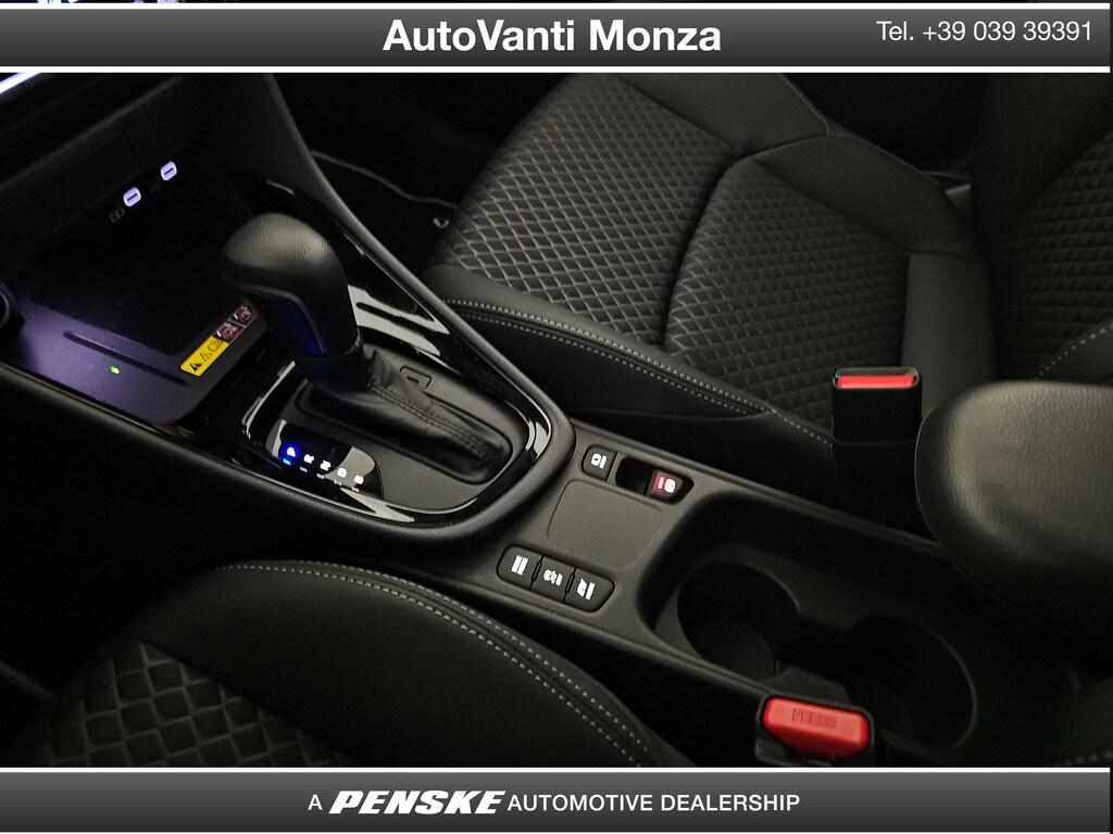 Toyota Yaris 1.5h 130 Lounge