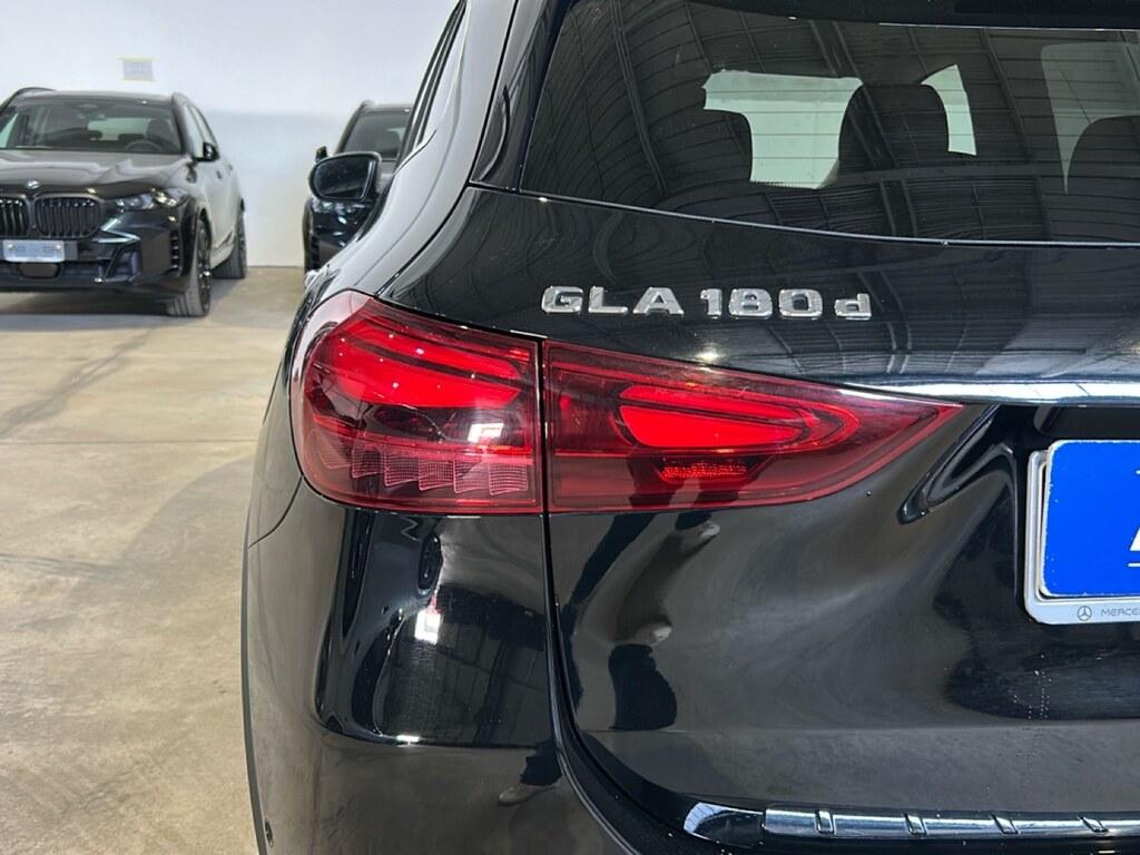 Mercedes GLA 180 d Progressive Advanced auto
