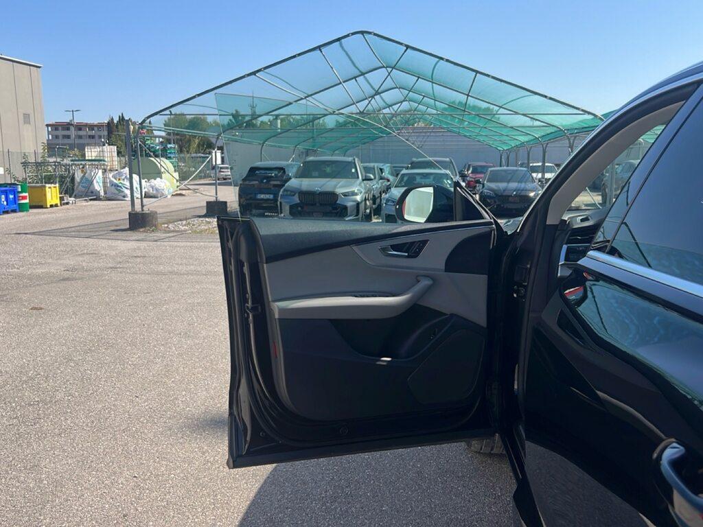 Audi Q8 50 3.0 tdi mhev quattro tiptronic
