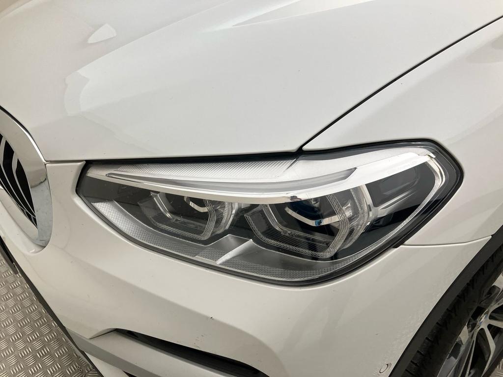 BMW X3 xdrive20d mhev 48V xLine auto