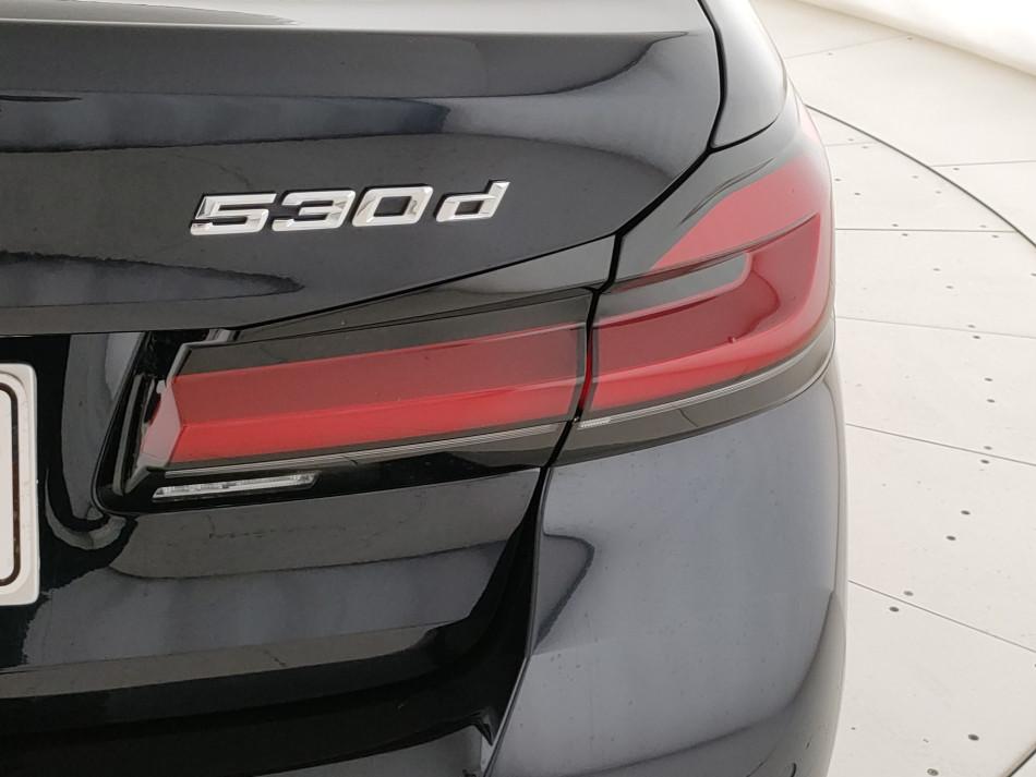 BMW Serie 5 530d Touring mhev 48V xdrive Msport auto