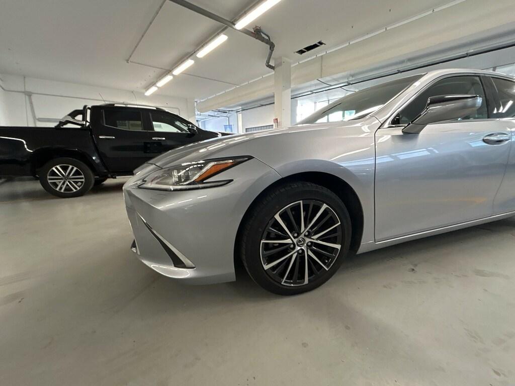 Lexus ES 300 h 2.5 Executive cvt