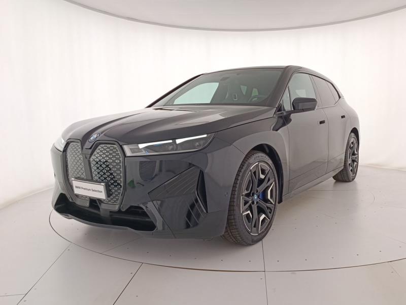 BMW iX xdrive50 pacchetto sportivo