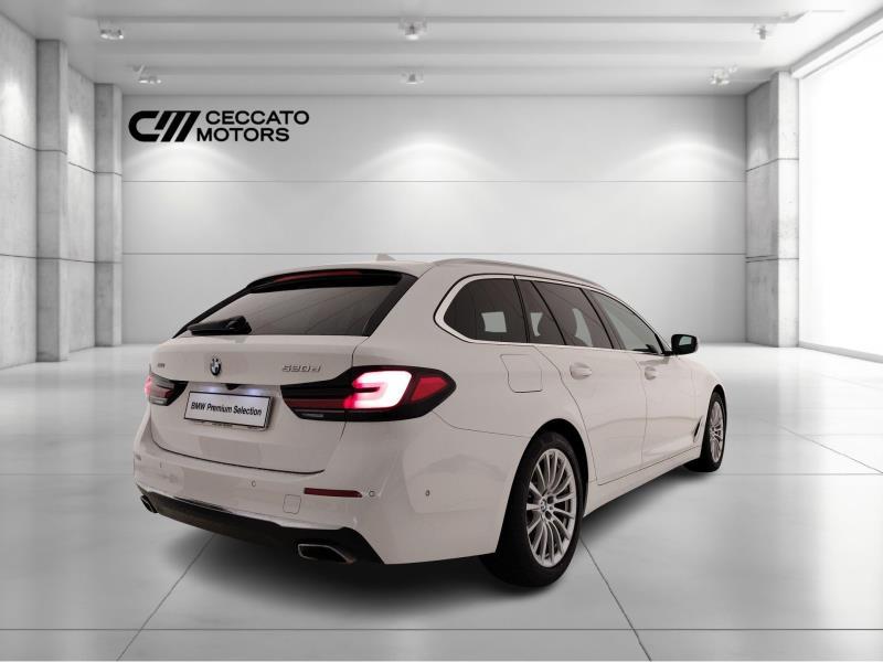 BMW Serie 5 520d Touring mhev 48V xdrive Luxury auto