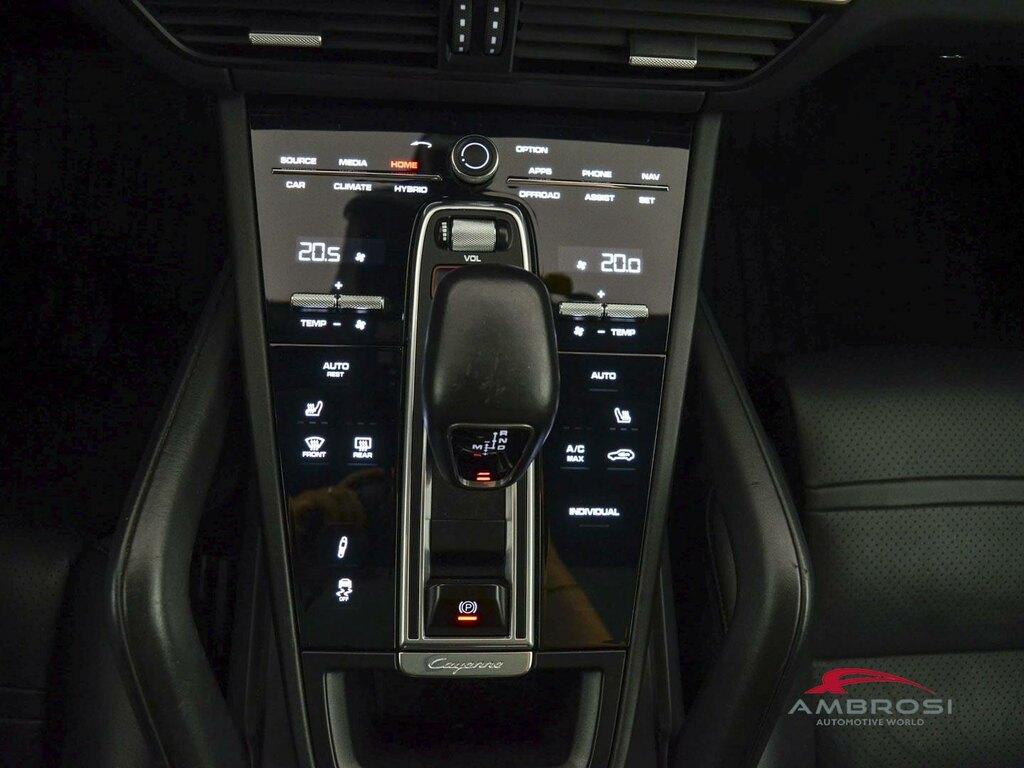 Porsche Cayenne 3.0 e-hybrid tiptronic