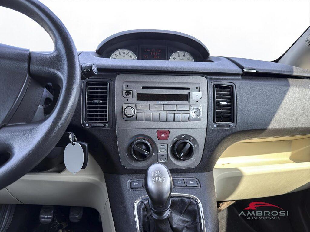 Lancia Musa 1.4 16v Oro 100 6m