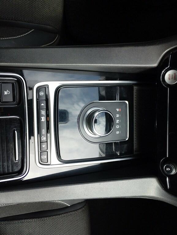 Jaguar F-Pace 2.0d i4 R-Sport awd 240cv auto my18