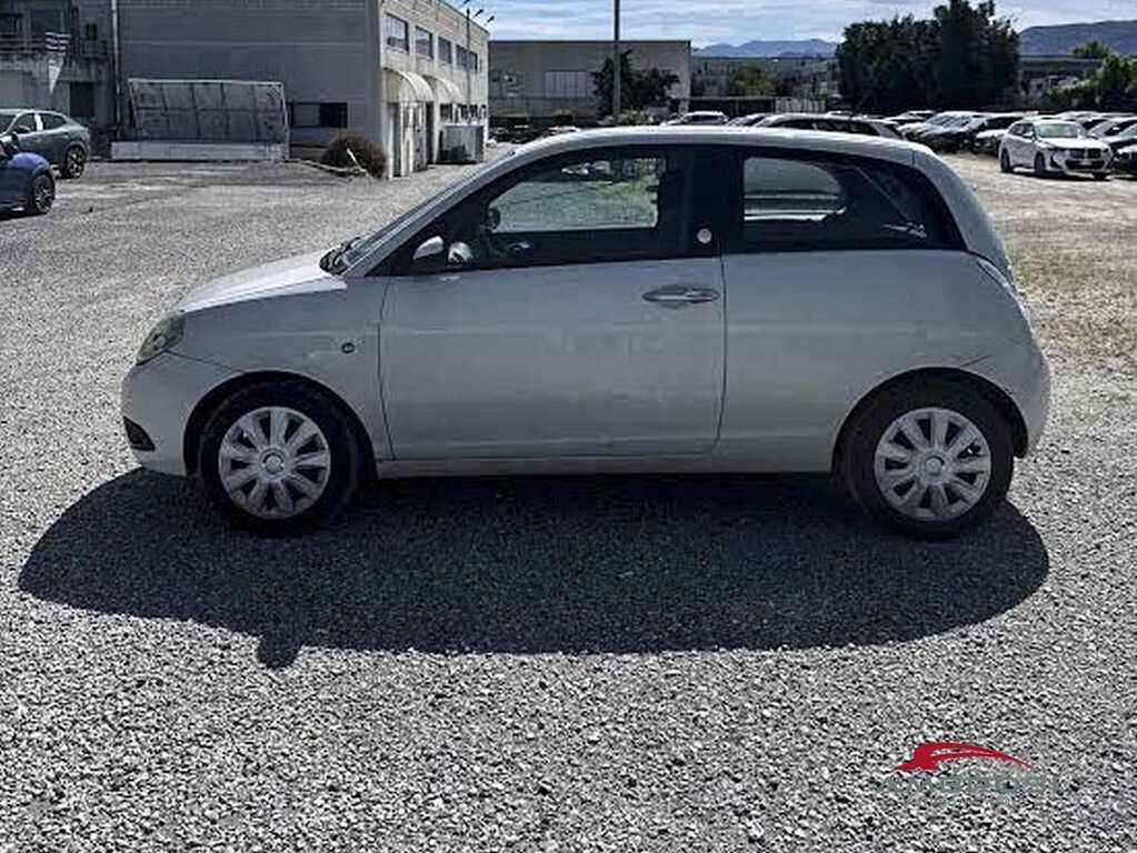 Lancia Ypsilon 1.4 8v New Oro (oro) ecochic Gpl