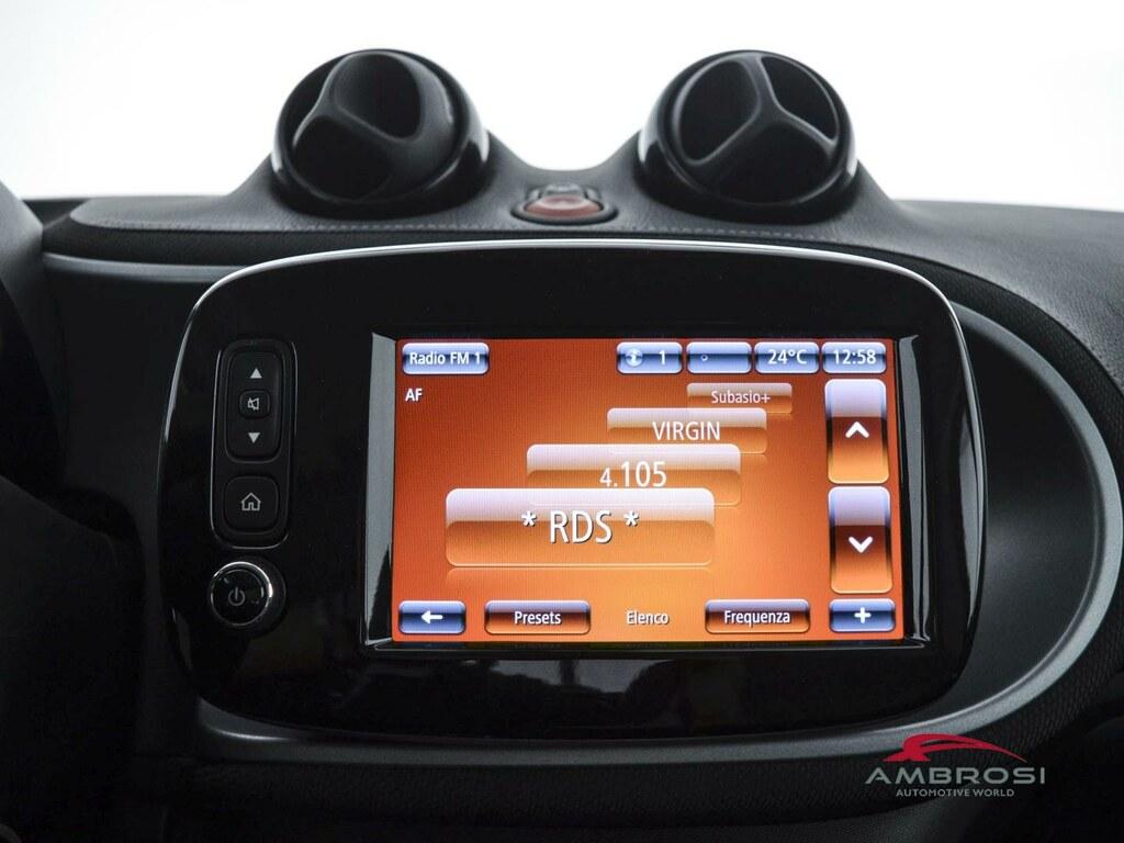 Smart fortwo 0.9 t. Brabus Xclusive 109cv twinamic