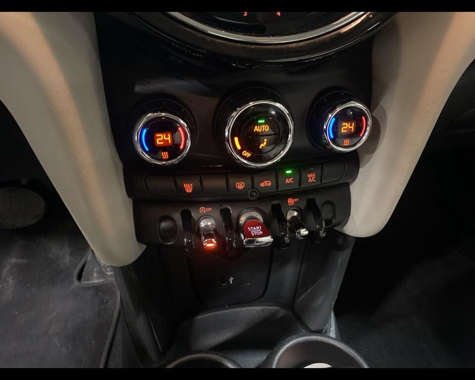 Mini Cooper 1.5 TwinPower Turbo Cooper Business DCT