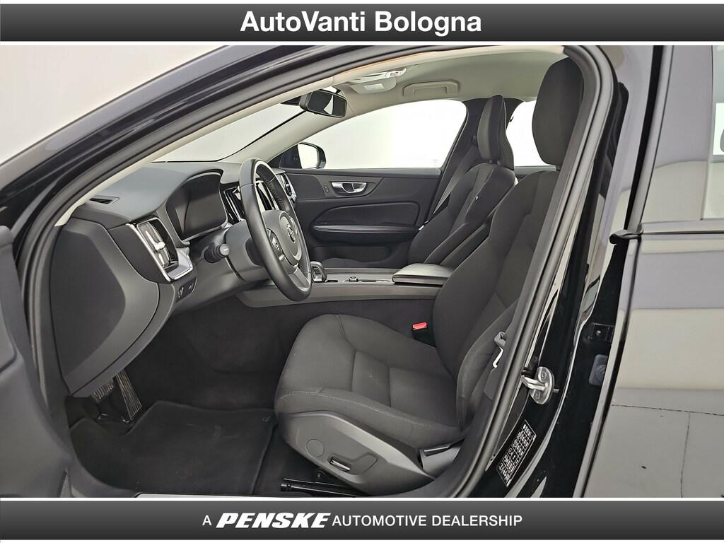 Volvo V60 2.0 B4 Momentum Business auto