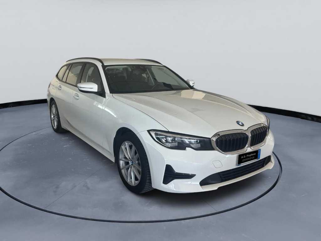 BMW Serie 3 320d Touring mhev 48V auto
