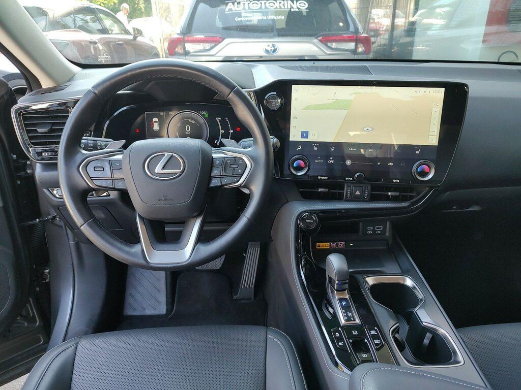 Lexus NX 2.5 plug-in Premium 4wd e-cvt