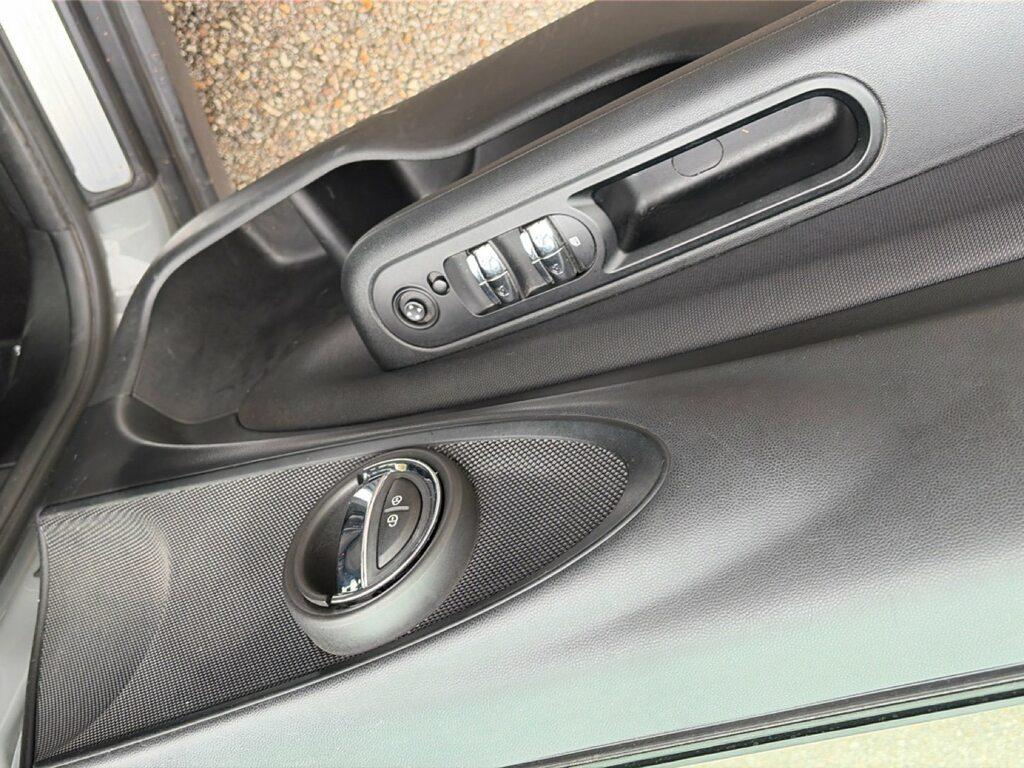 Mini Cooper D Clubman 2.0 Cooper D Mayfair Edition auto