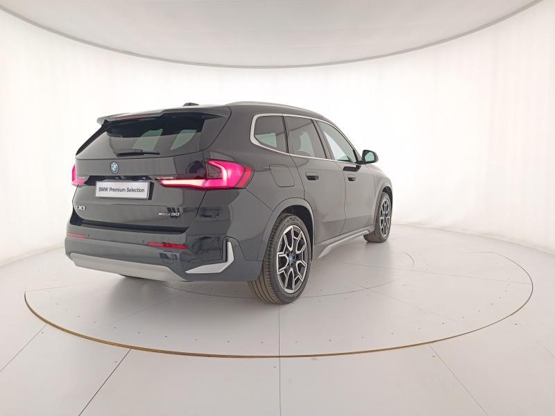 BMW iX1 30 xdrive X-Line