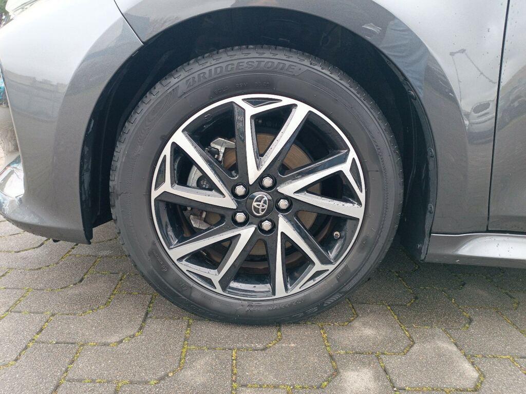 Toyota Yaris 1.5 hybrid Lounge