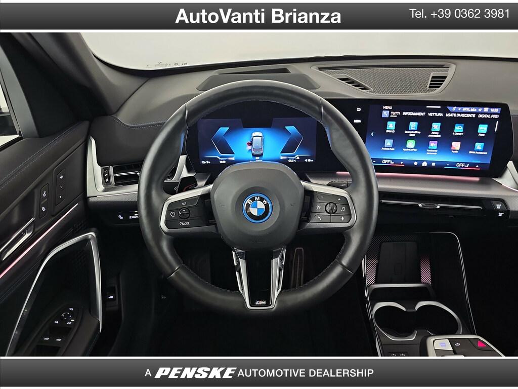 BMW iX1 edrive 20 X-Line