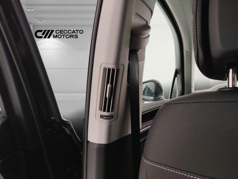 Volkswagen Touareg 3.0 V6 tdi scr Elegance 231cv auto