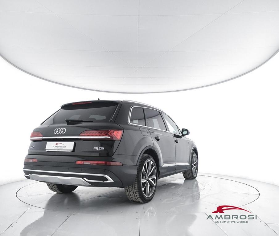 Audi Q7 45 3.0 tdi mhev Business quattro tiptronic