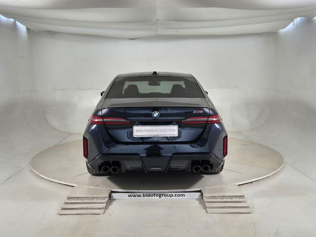 BMW M5 4.4 727cv auto