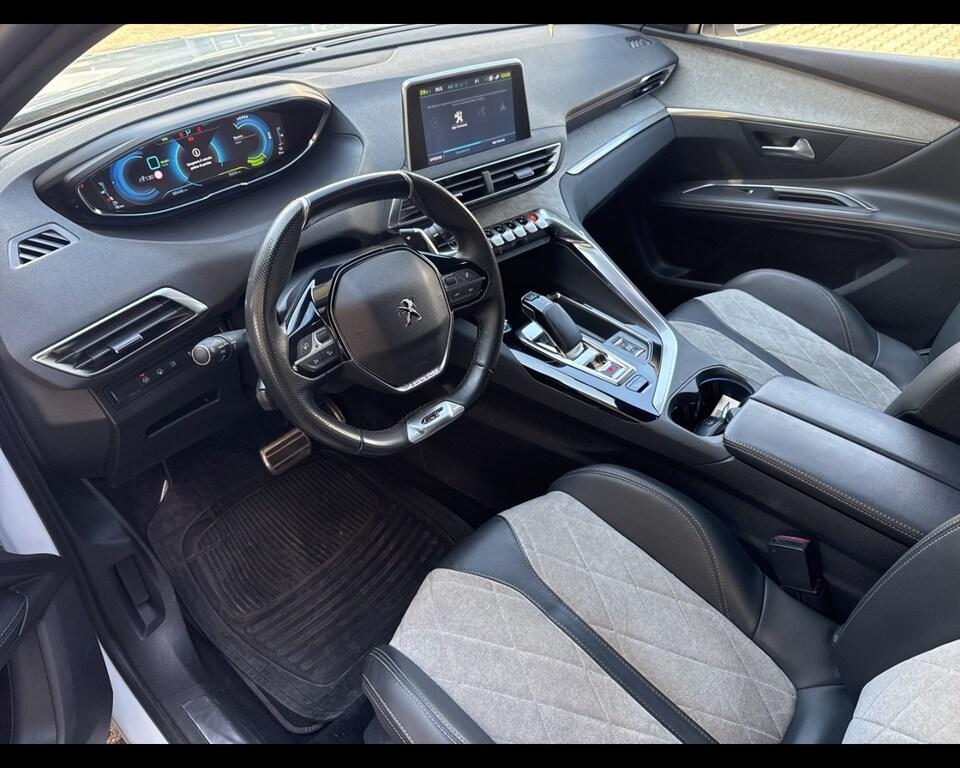 Peugeot 3008 1.6 hybrid4 GT Line 300cv e-eat8