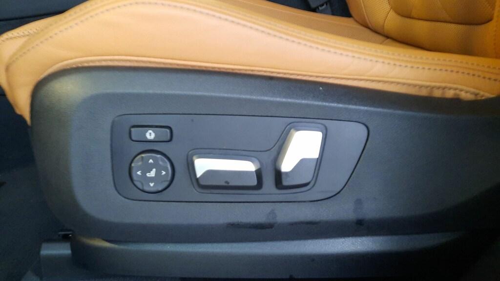 BMW X5 xdrive30d mhev 48V xLine auto