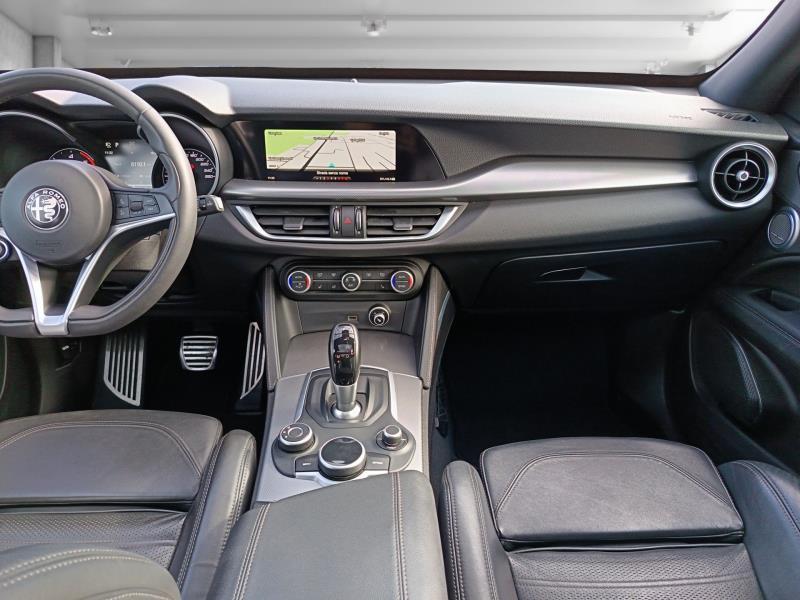 Alfa Romeo Stelvio 2.2 t Business Q4 210cv auto