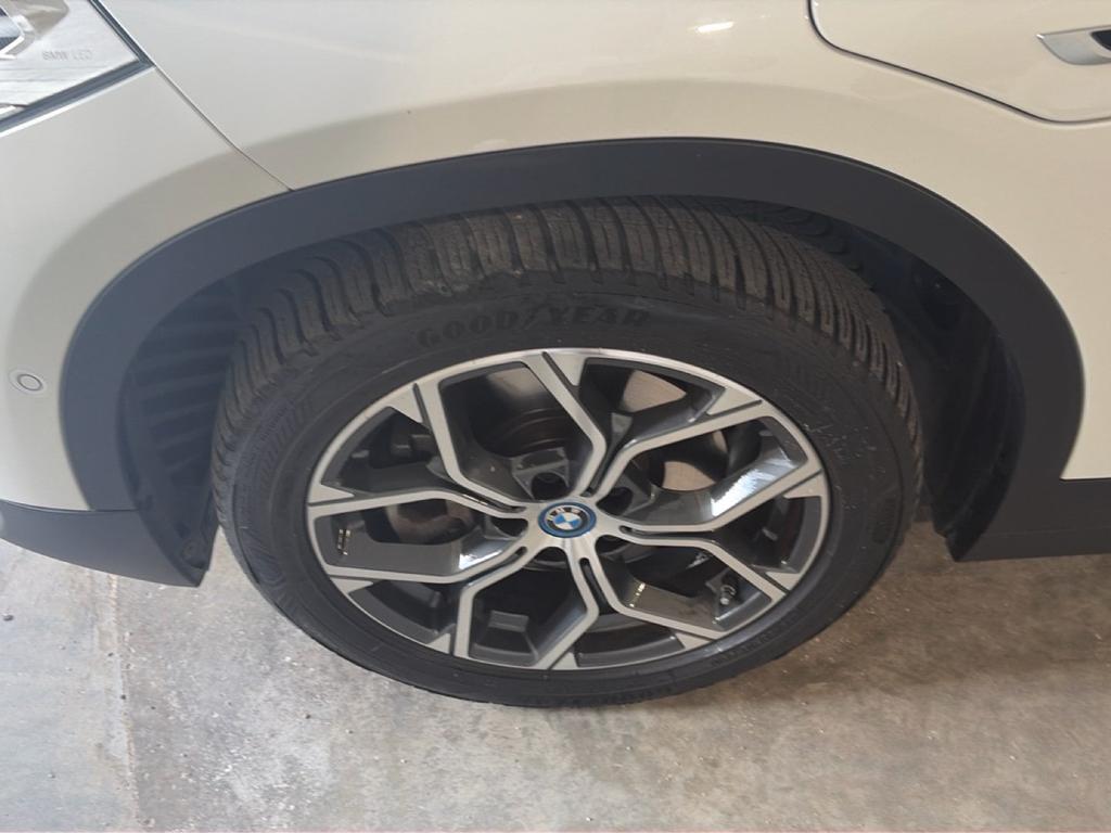 BMW X2 xdrive25e Business X auto