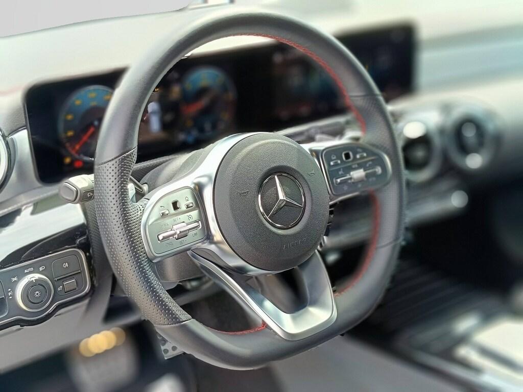 Mercedes CLA Shooting Brake 200 d Premium auto