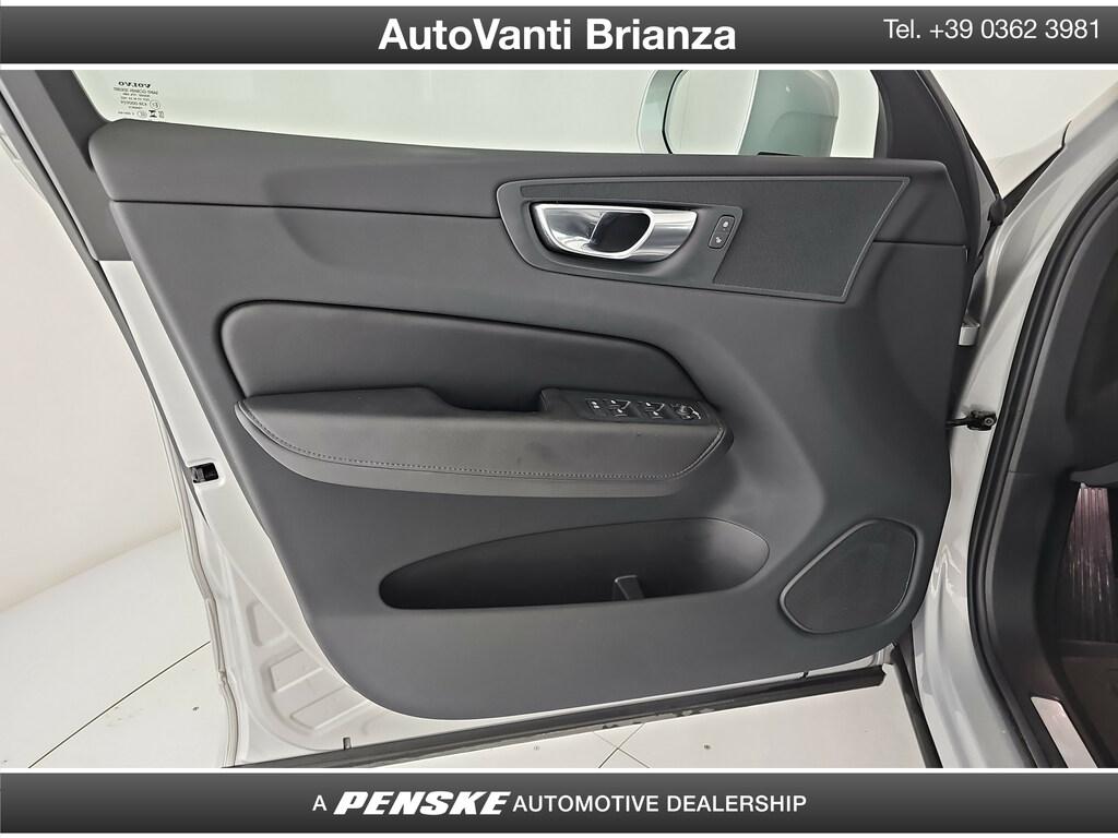 Volvo XC60 2.0 T6 recharge plug-in hybrid Inscription awd auto