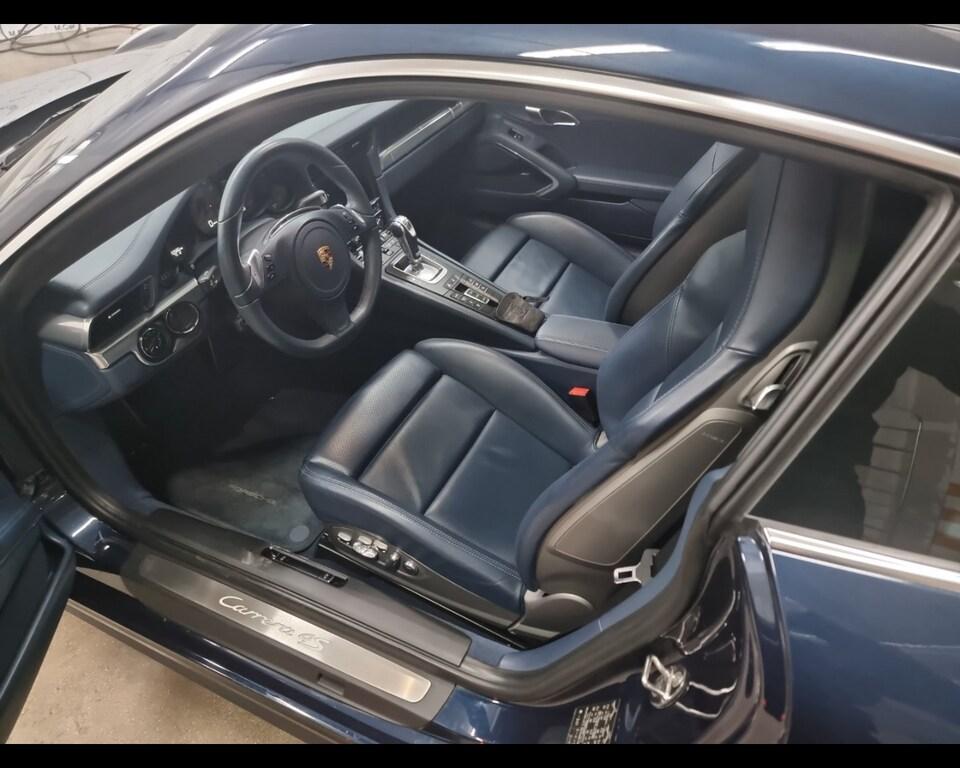 Porsche 911 Coupe 3.8 Carrera 4S