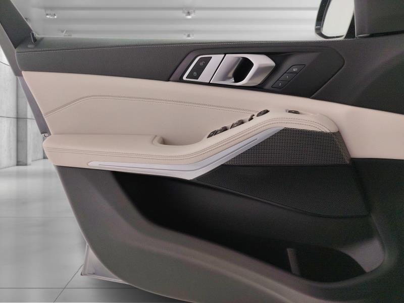 BMW X5 xdrive30d mhev 48V Msport auto
