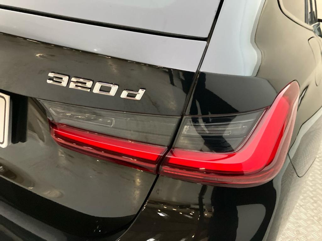 BMW Serie 3 320d Touring mhev 48V Msport xdrive auto