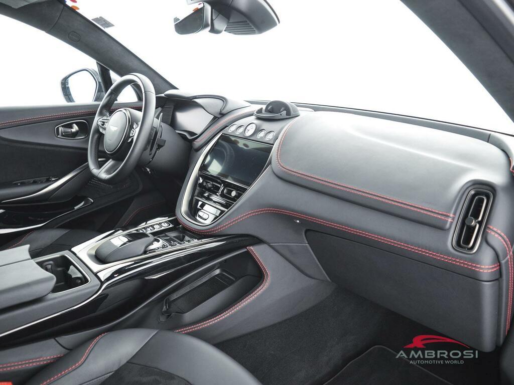 Aston Martin DBX 4.0 auto