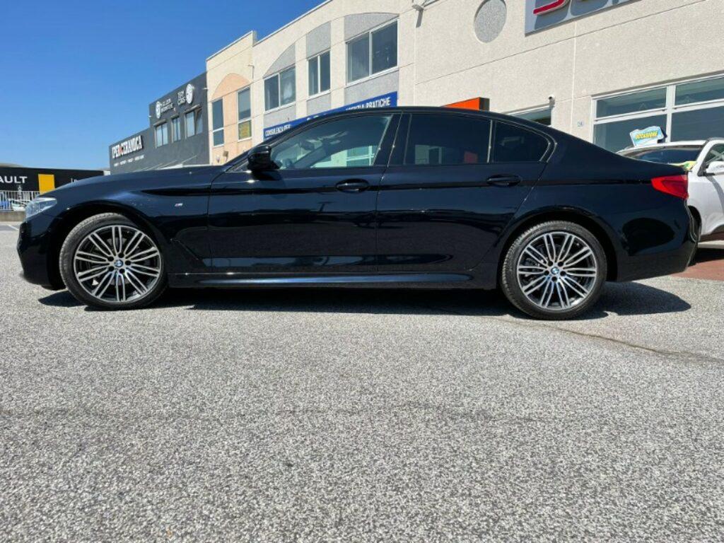 BMW Serie 5 520d xdrive Msport auto