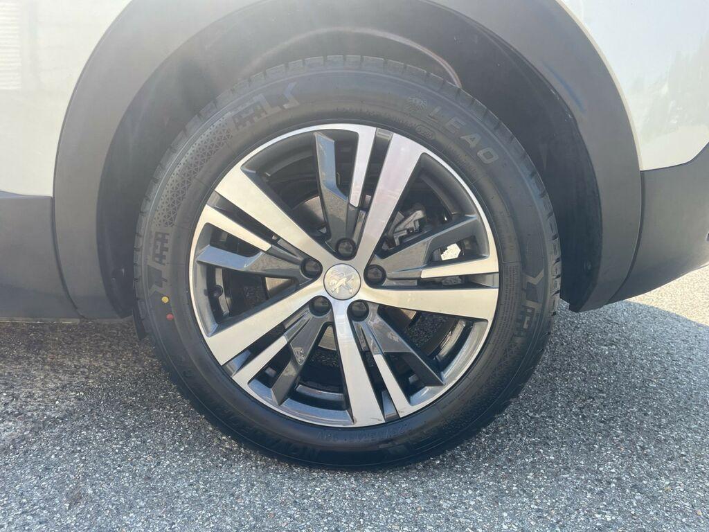 Peugeot 3008 1.6 hybrid Allure Pack 225cv e-eat8