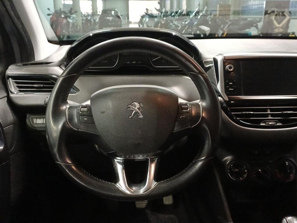 Peugeot 208 1.2 puretech Signature s&s 82cv 5p