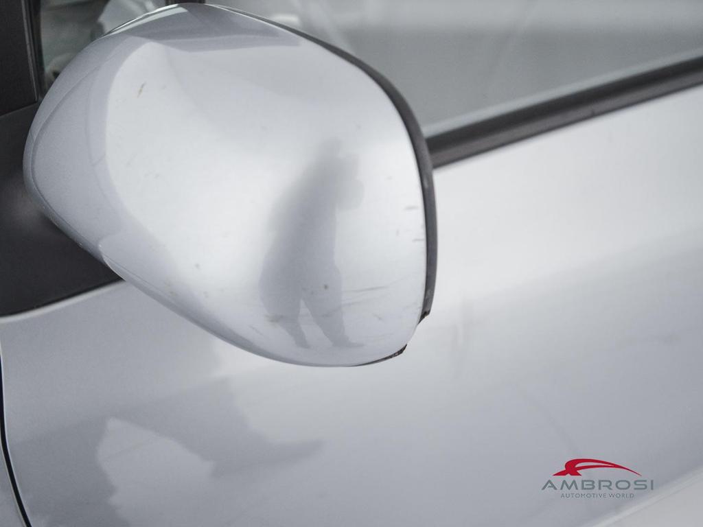 Toyota Yaris 1.3 Sol 5p