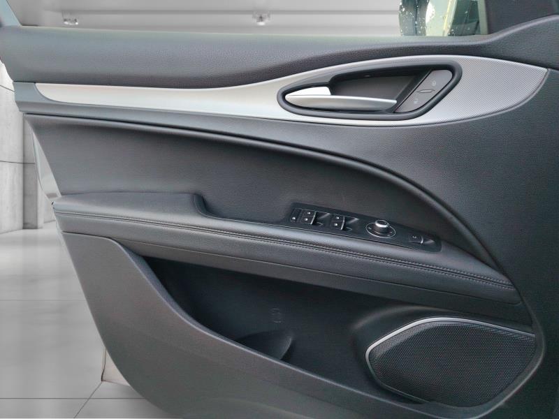 Alfa Romeo Stelvio 2.2 t Business rwd 180cv auto