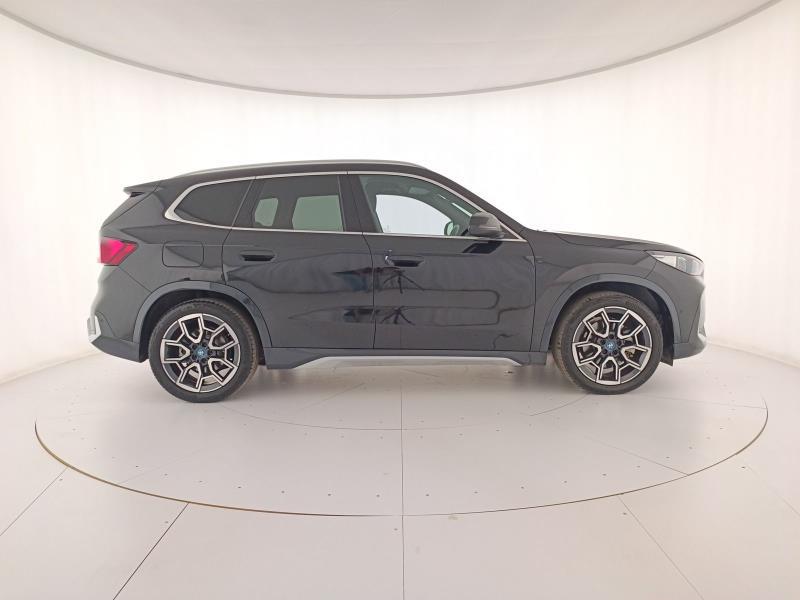BMW iX1 30 xdrive X-Line