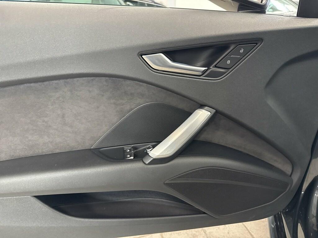 Audi TT Roadster 40 2.0 tfsi s-tronic