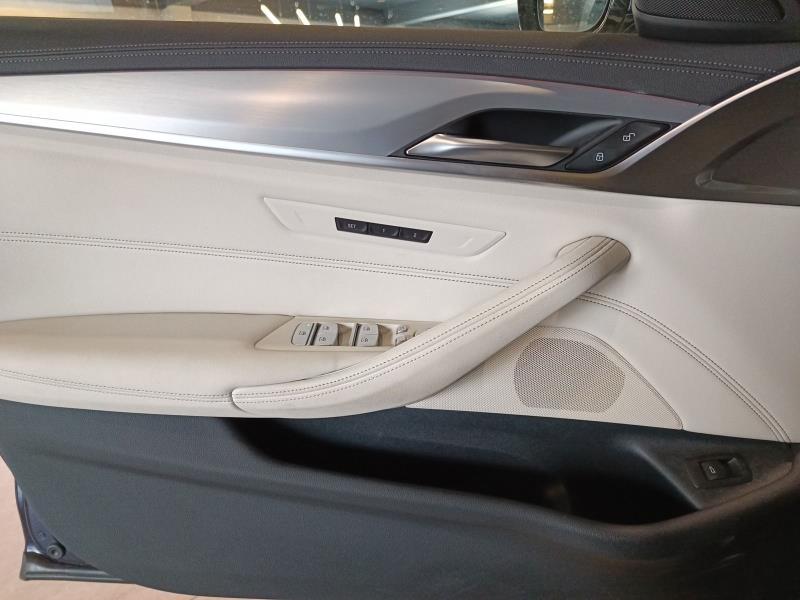 BMW Serie 5 530d Touring mhev 48V xdrive Msport auto