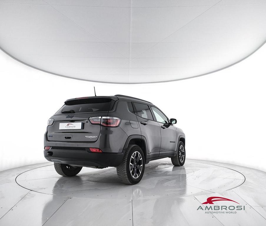 Jeep Compass 1.3 turbo t4 phev Trailhawk 4xe at6