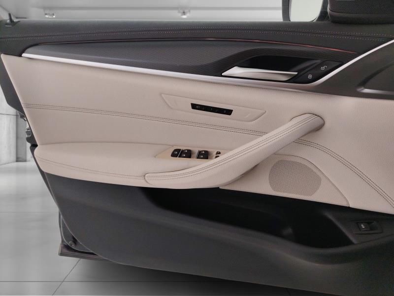 BMW Serie 5 520d Touring mhev 48V xdrive Msport auto